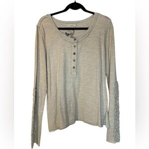 Easel Cream Top Embroidered Sleeves